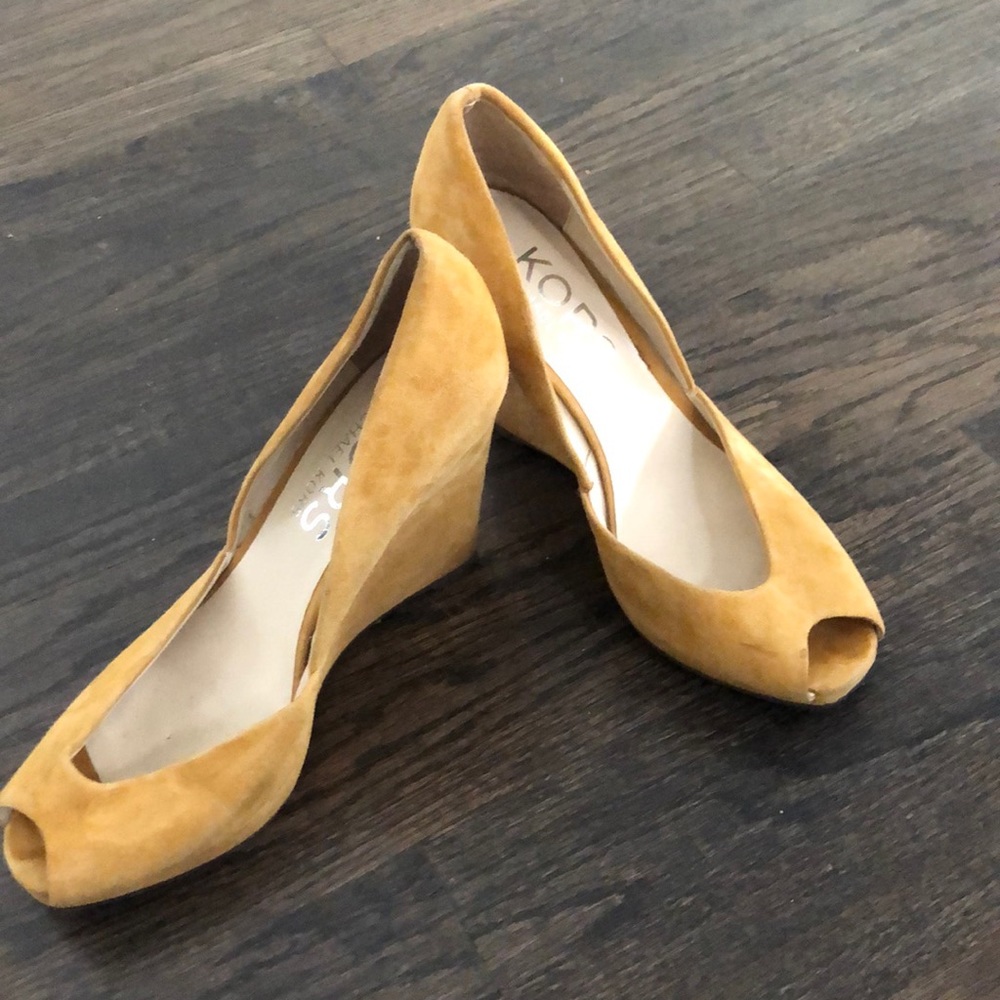 Michael Kors suede peep toe heel
